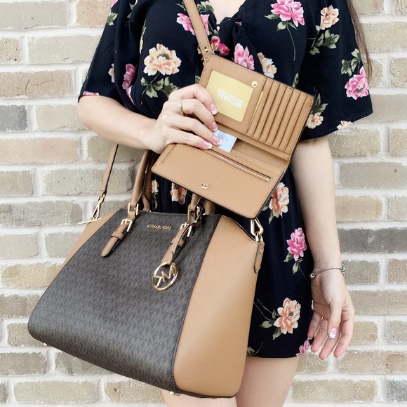 ⬇️⬇️SALE-Michael Kors Large Satchel Bag Wallet SET - Picture 2 of 8